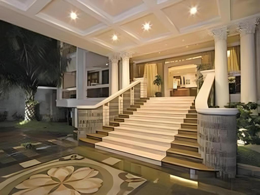 Hotel Le Beringin Salatiga Zewnętrze zdjęcie